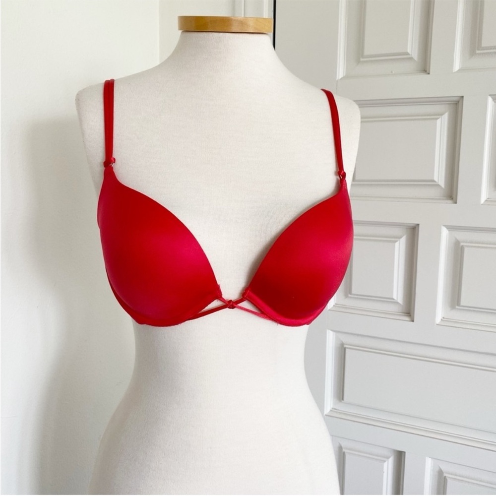 Victoria’s Secret Very Sexy Red Push-up Bra Y2K Size 36C